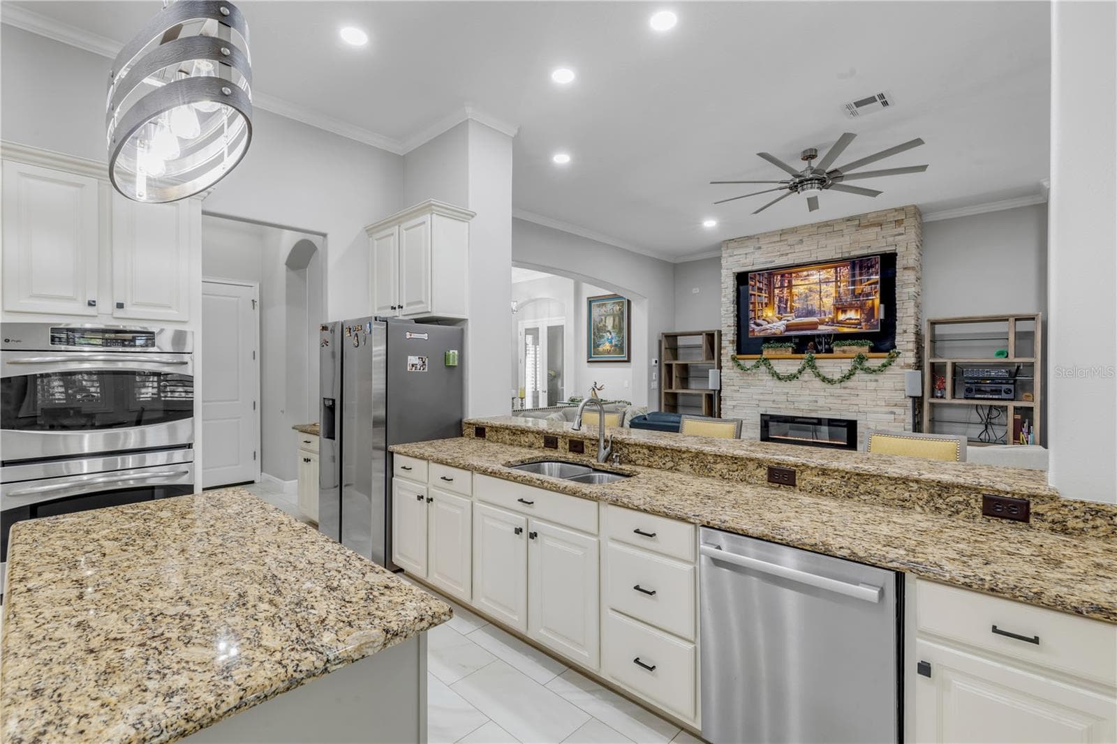 Single Family Residence at 3029 ISOLA BELLA BLVD, MOUNT DORA, photo 23 of 88