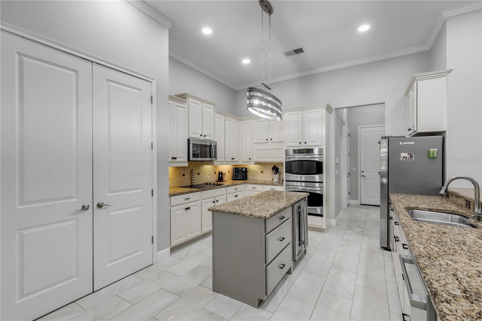 Single Family Residence at 3029 ISOLA BELLA BLVD, MOUNT DORA, photo 27 of 88
