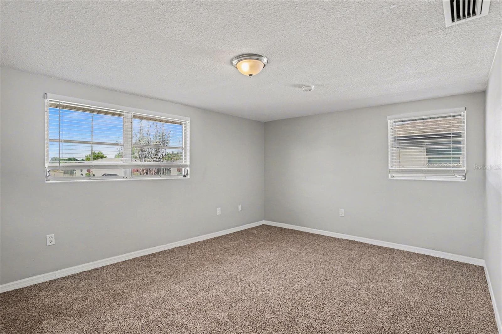 Single Family Residence at 8006 MIMOSA DR, PORT RICHEY, photo 9 of 18