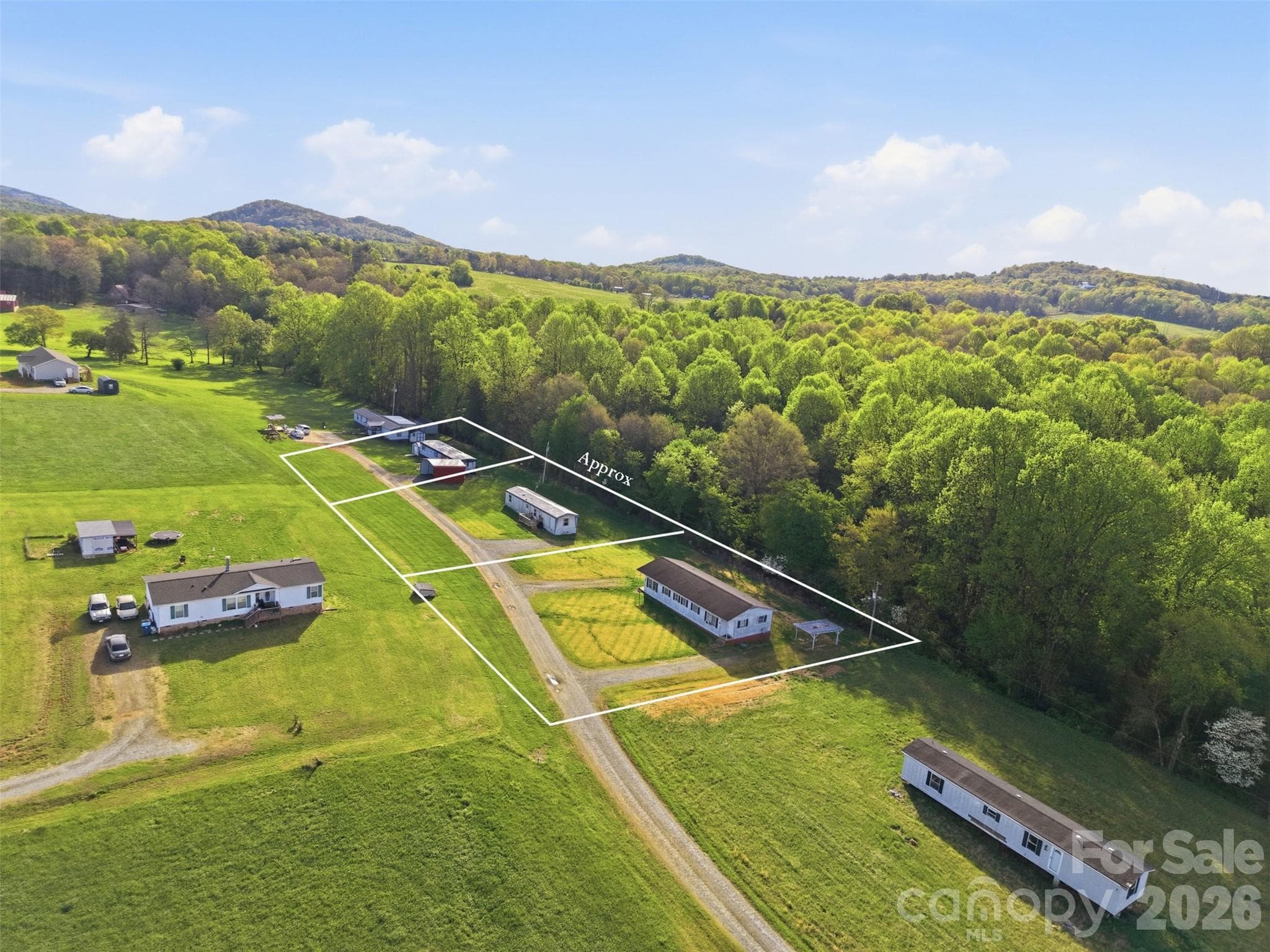 Single Family Residence at 114/116/137/154 Harrington Place Drive, Taylorsville, photo 2 of 29