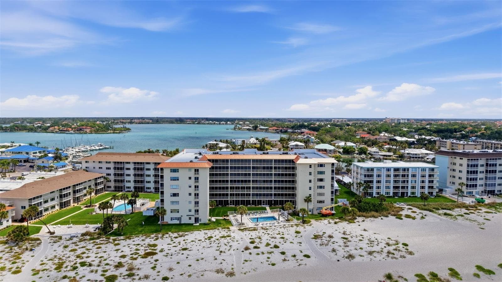 1150 TARPON CENTER DR #304