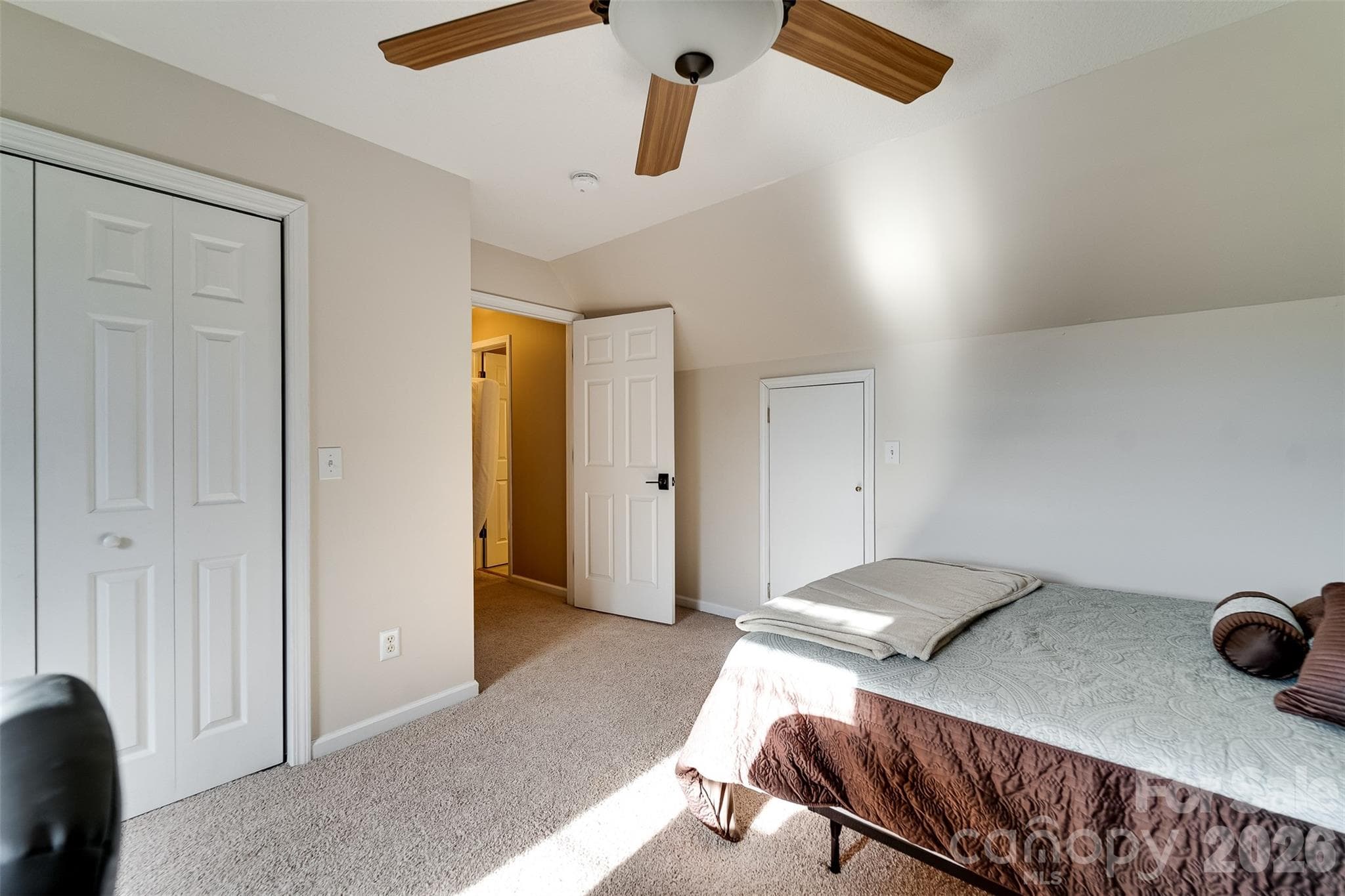 Single Family Residence at Sylva, photo 24 of 48