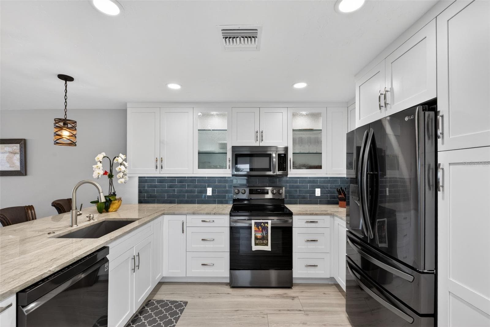 Condominium at 1080 W PEPPERTREE LN #305A, SARASOTA, photo 8 of 56
