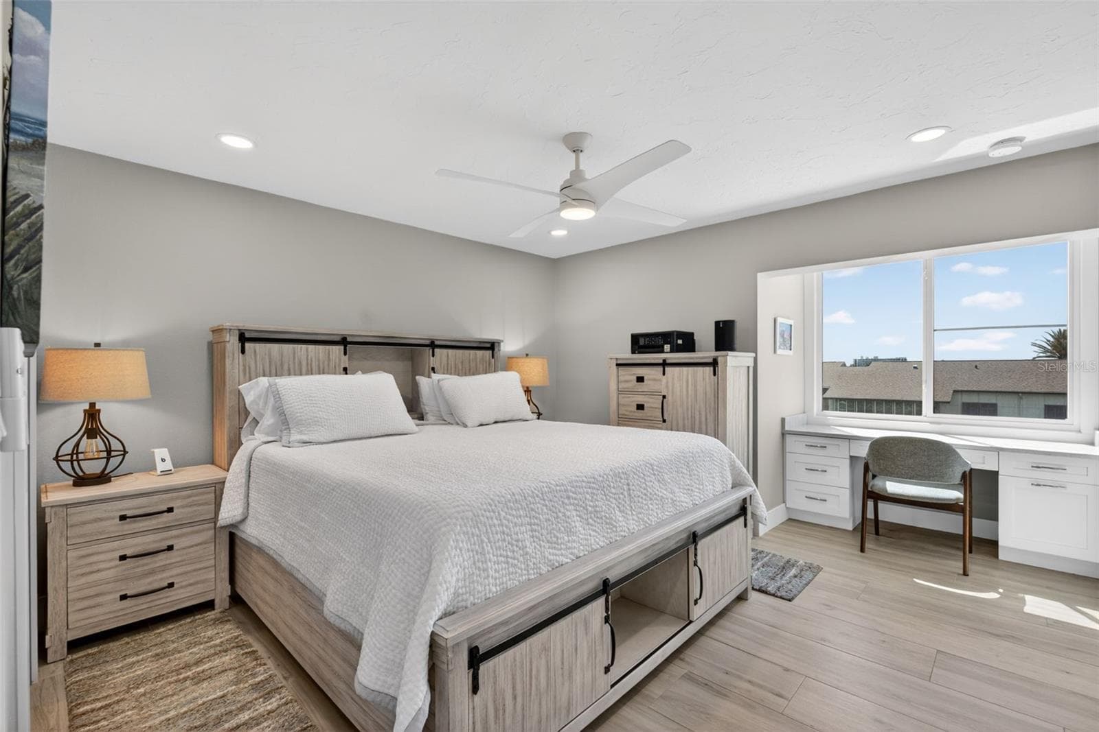 Condominium at 1080 W PEPPERTREE LN #305A, SARASOTA, photo 33 of 56
