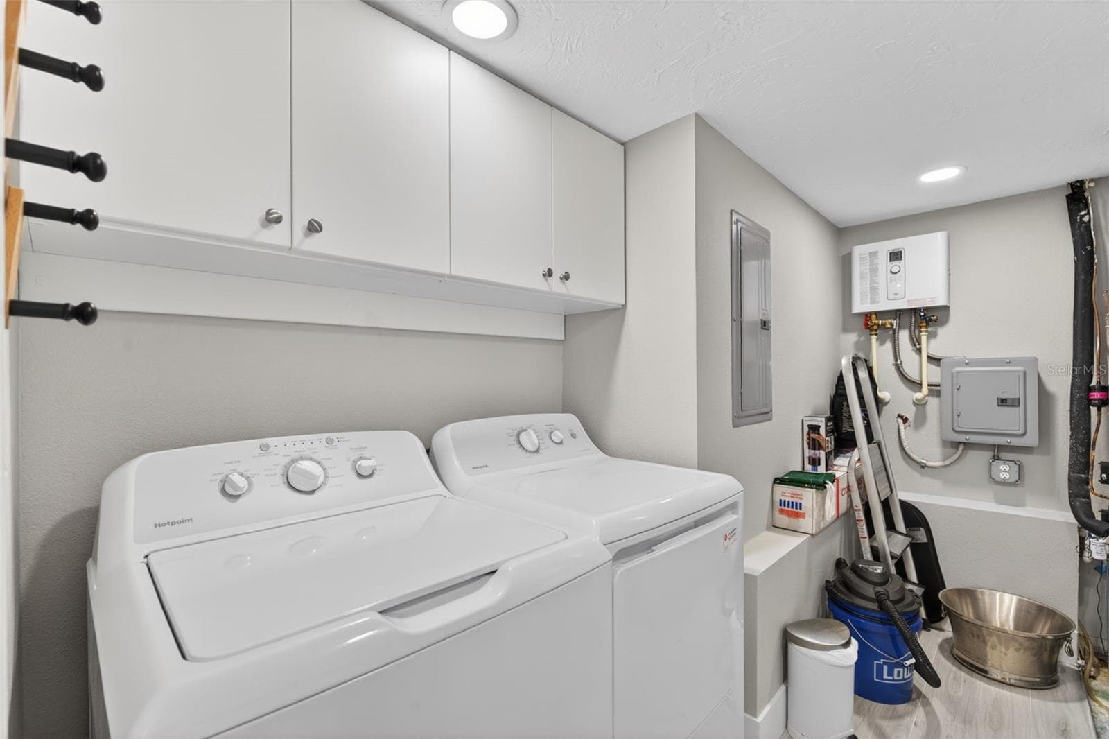 Condominium at 1080 W PEPPERTREE LN #305A, SARASOTA, photo 38 of 56