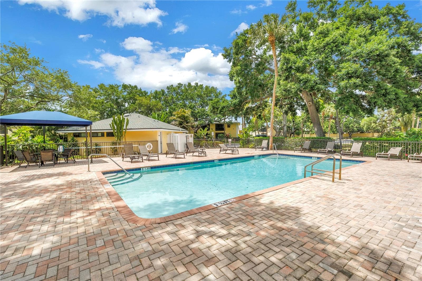 Condominium at 3001 58TH AVE S #315, ST PETERSBURG, photo 34 of 41