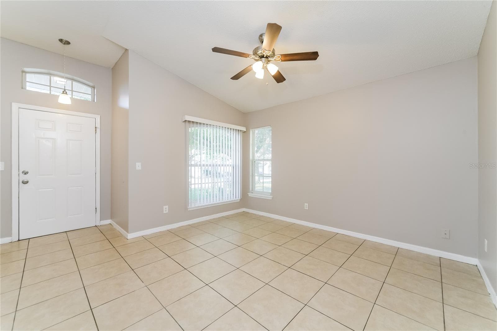 Single Family Residence at 6711 KING RAIL CT, ORLANDO, photo 4 of 23