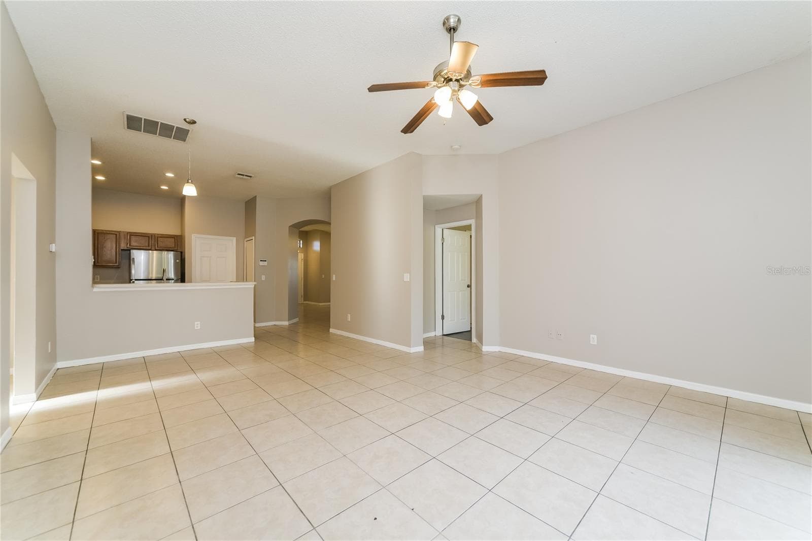 Single Family Residence at 6711 KING RAIL CT, ORLANDO, photo 8 of 23
