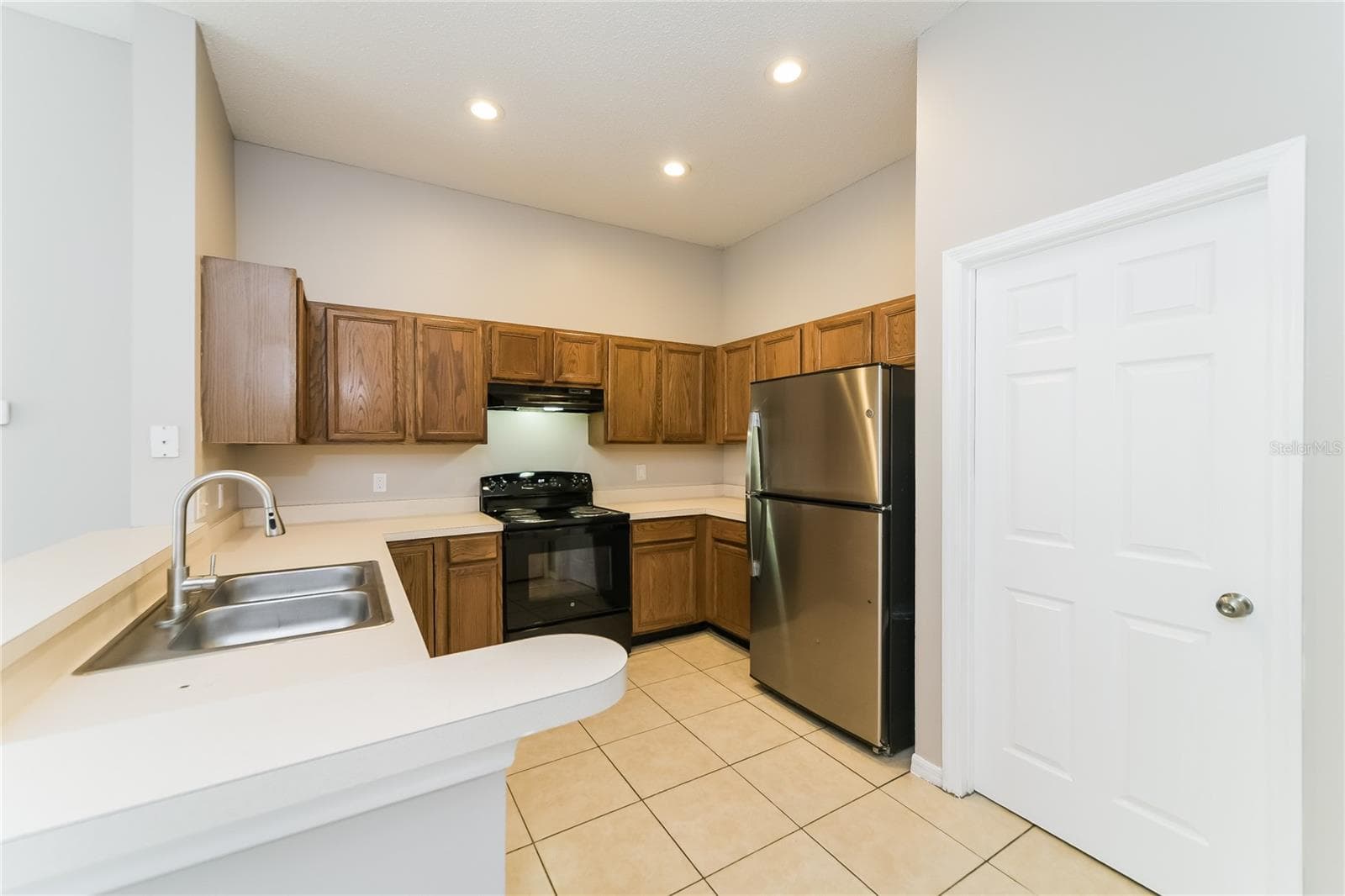 Single Family Residence at 6711 KING RAIL CT, ORLANDO, photo 9 of 23