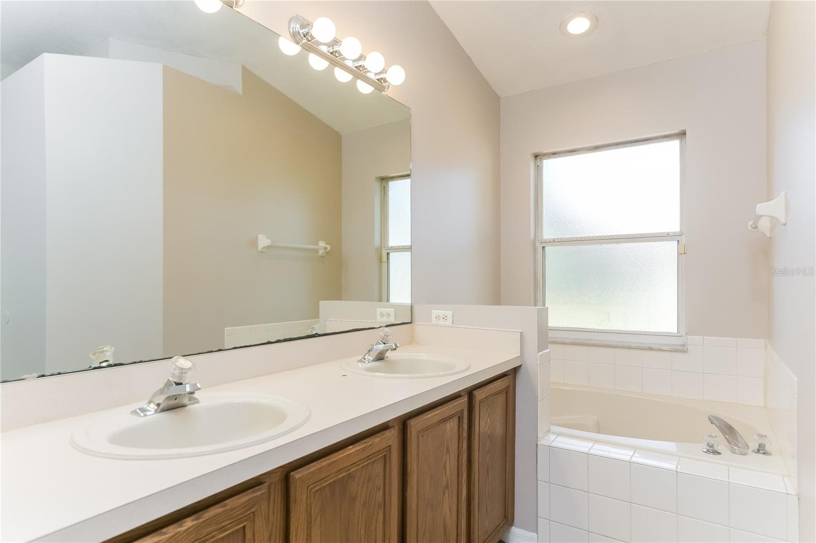 Single Family Residence at 6711 KING RAIL CT, ORLANDO, photo 15 of 23