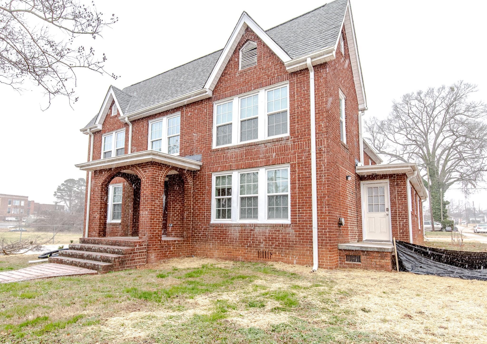 1101 N Main Street