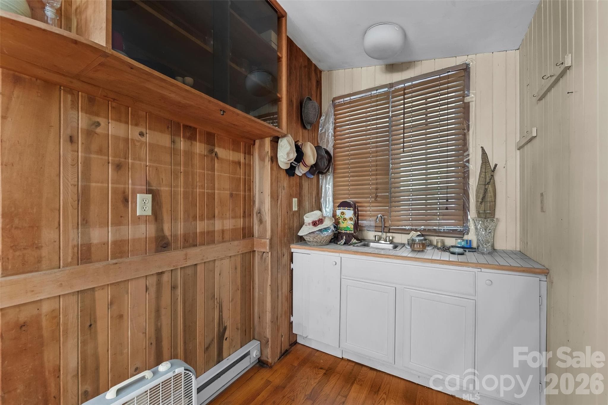Single Family Residence at 1717 Howard Moore Road, Hot Springs, photo 11 of 42