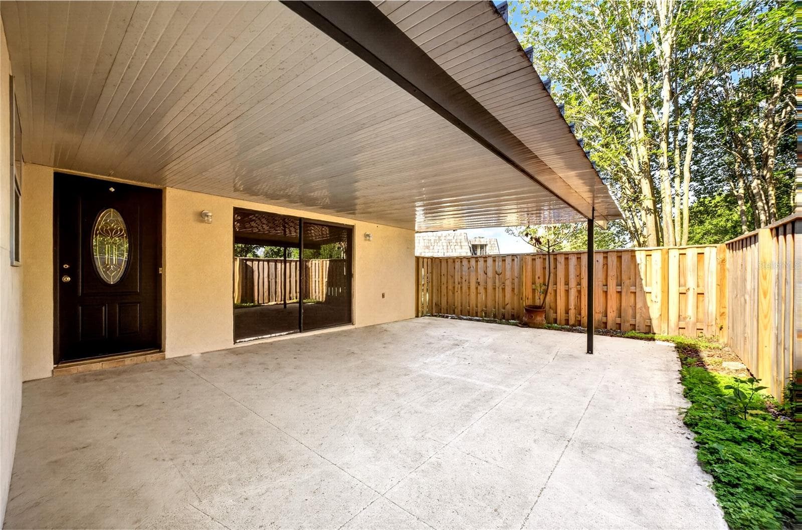 2906 ASH DR