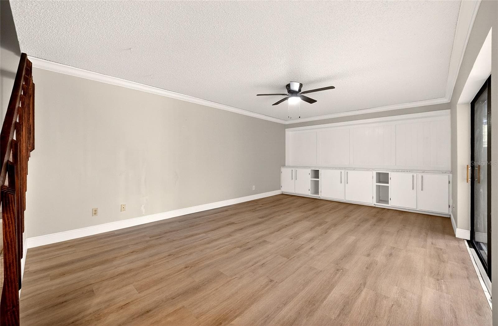 Townhouse at 2906 ASH DR, LEESBURG, photo 5 of 42