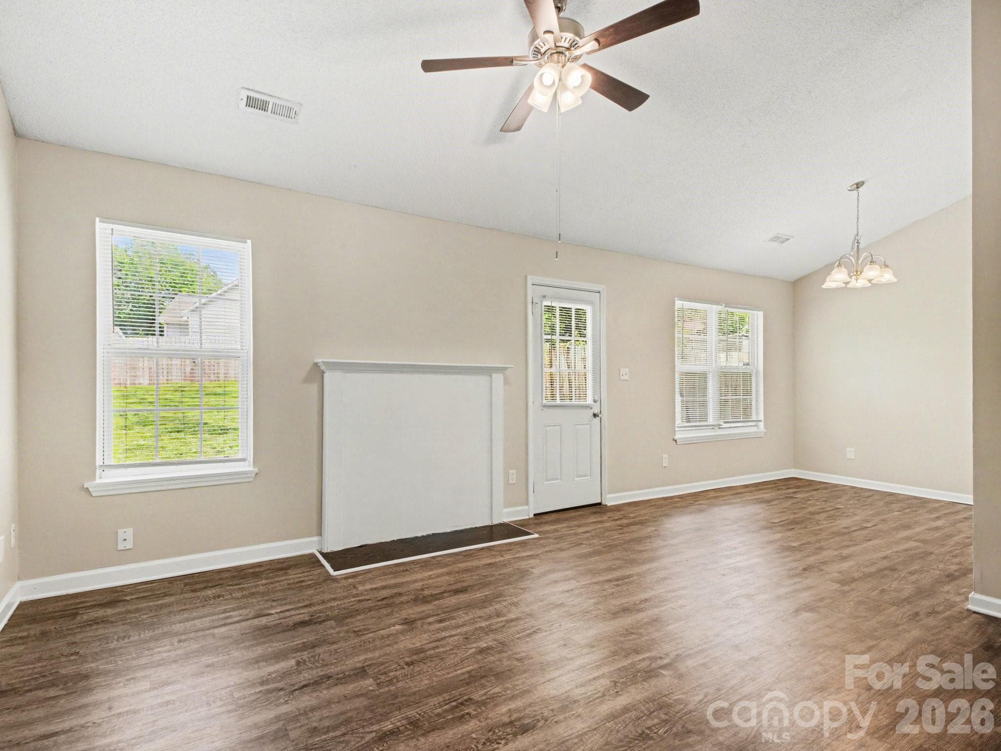 Single Family Residence at 3744 Capps Hill Drive, Charlotte, photo 8 of 26