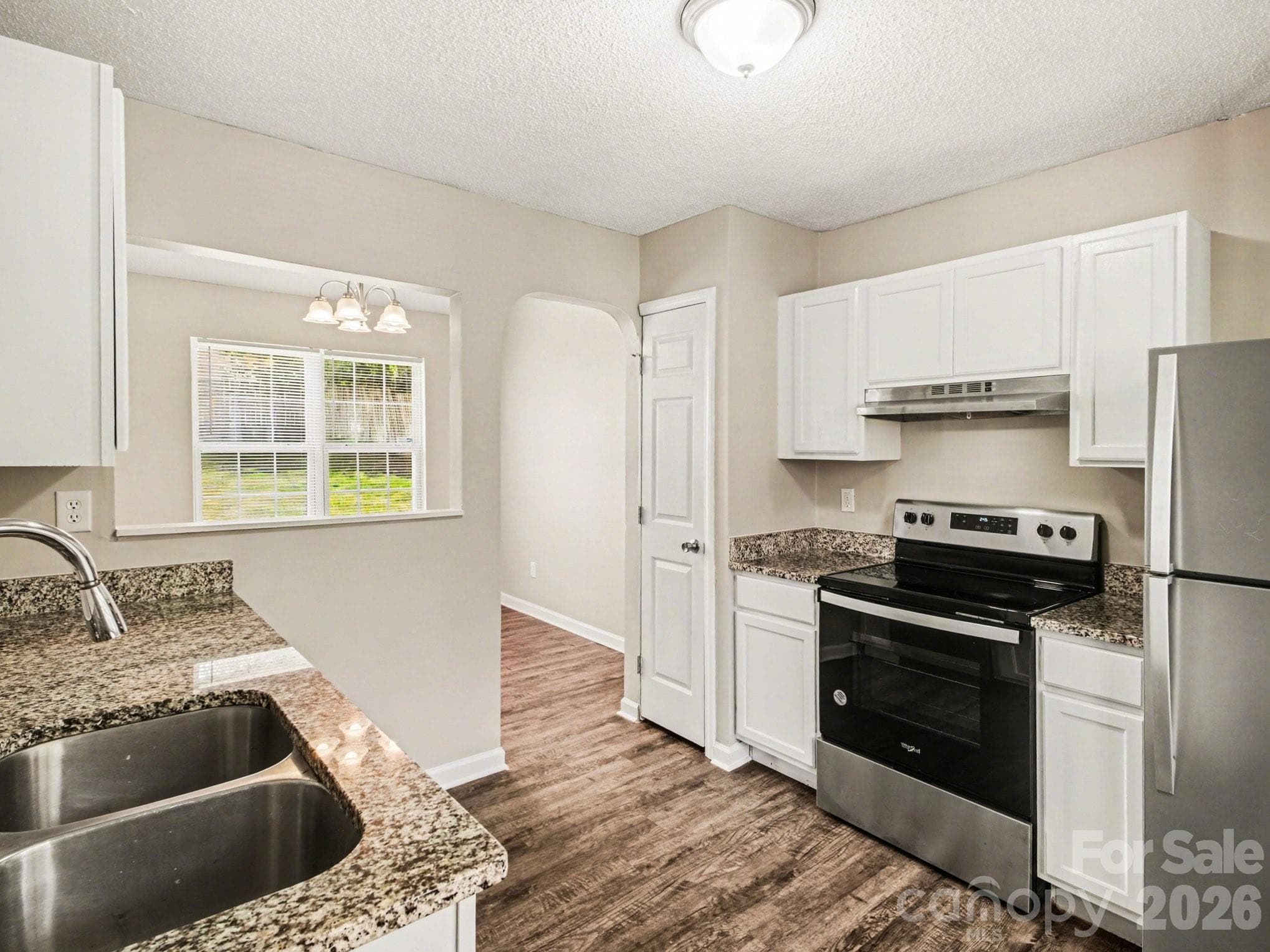 Single Family Residence at 3744 Capps Hill Drive, Charlotte, photo 10 of 26