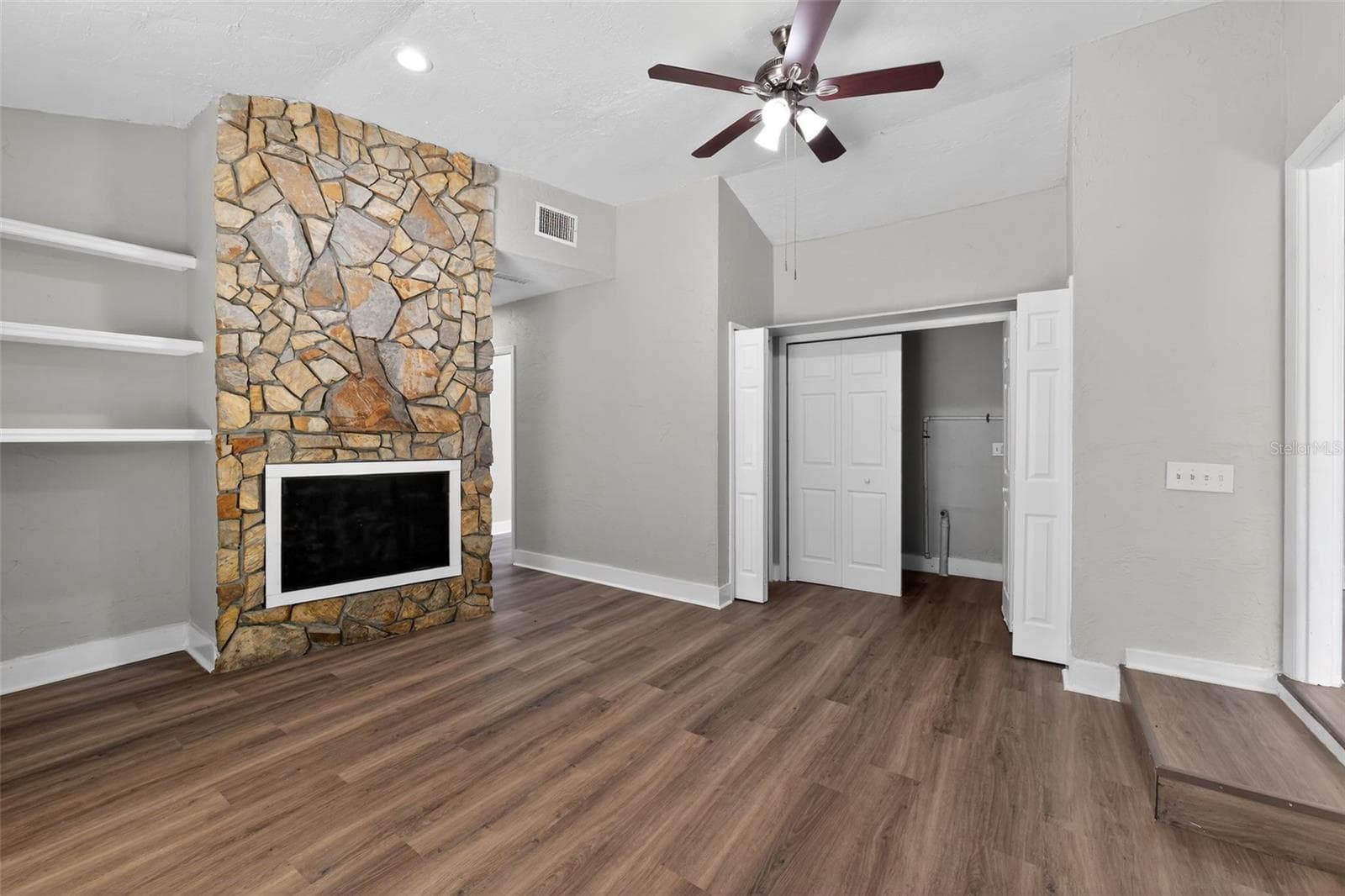 Single Family Residence at 1150 52ND ST, SARASOTA, photo 3 of 15