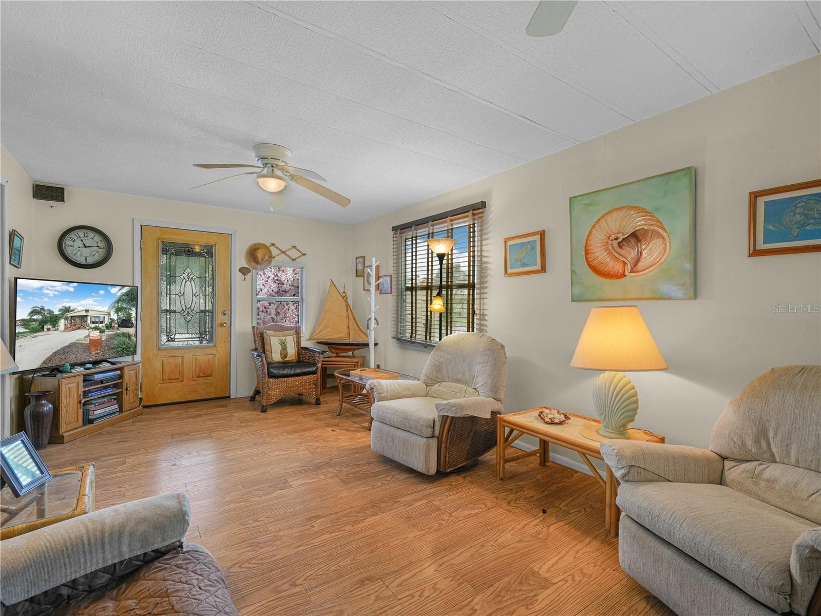 Manufactured Home at 29 BEAVERKILL DR, LAKE WALES, photo 10 of 48