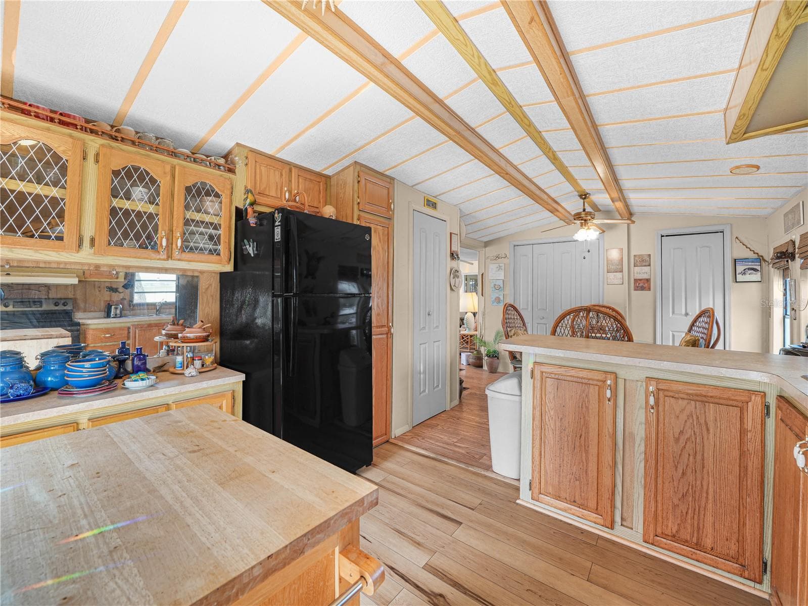 Manufactured Home at 29 BEAVERKILL DR, LAKE WALES, photo 15 of 48