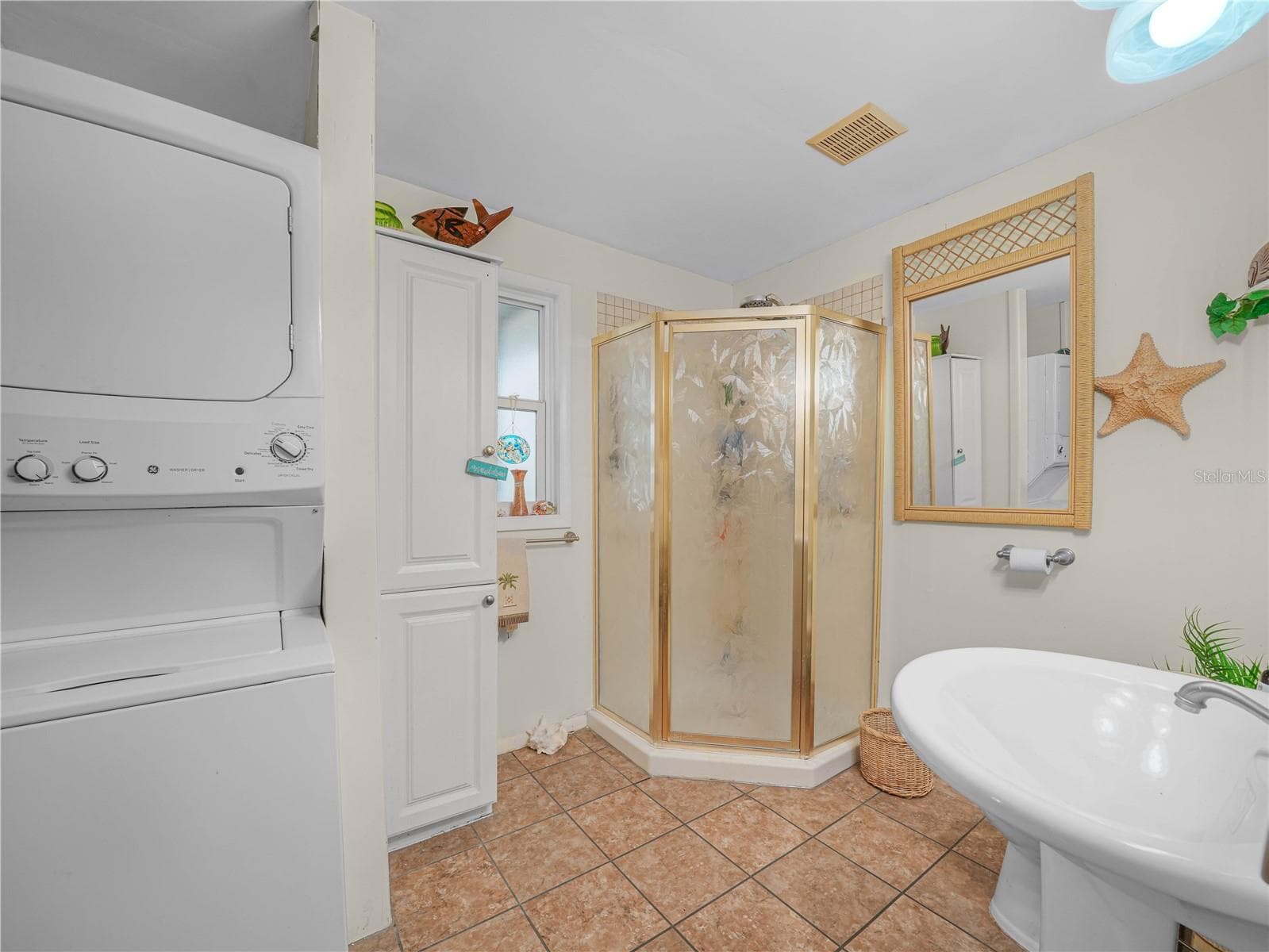 Manufactured Home at 29 BEAVERKILL DR, LAKE WALES, photo 20 of 48