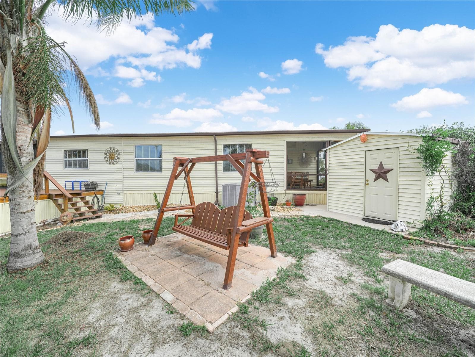 Manufactured Home at 29 BEAVERKILL DR, LAKE WALES, photo 27 of 48