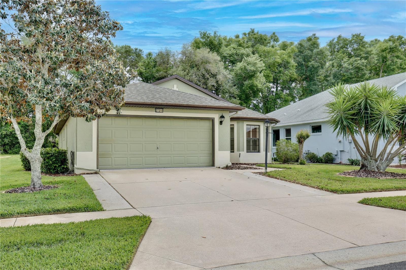 Single Family Residence at 27210 STONEY BROOK DR, LEESBURG, photo 3 of 59