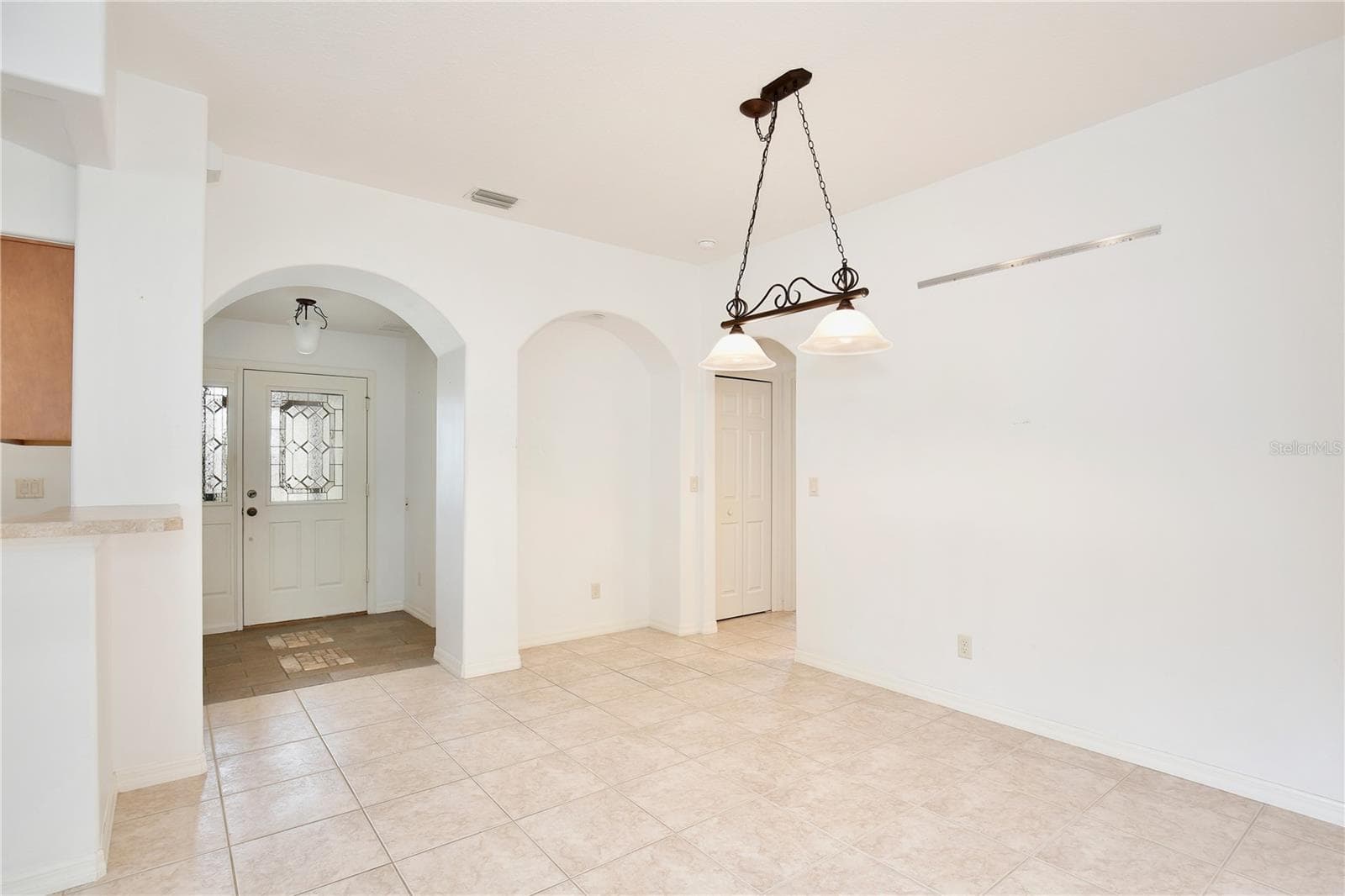 Single Family Residence at 27210 STONEY BROOK DR, LEESBURG, photo 12 of 59