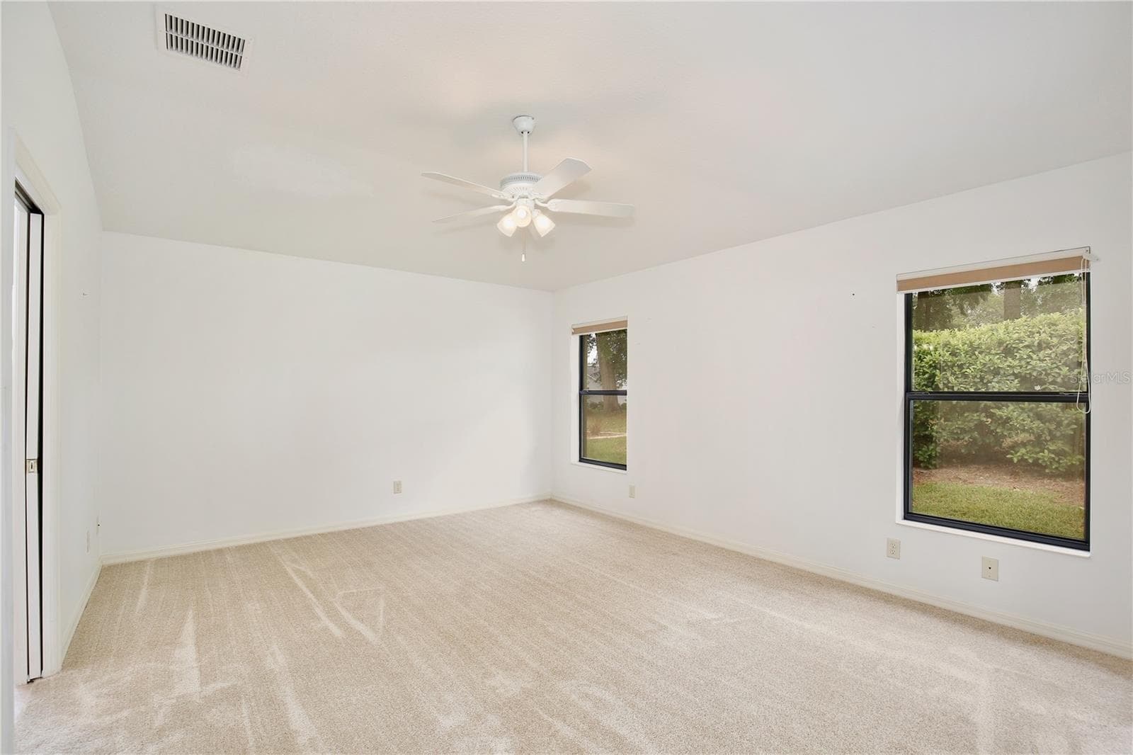 Single Family Residence at 27210 STONEY BROOK DR, LEESBURG, photo 19 of 59