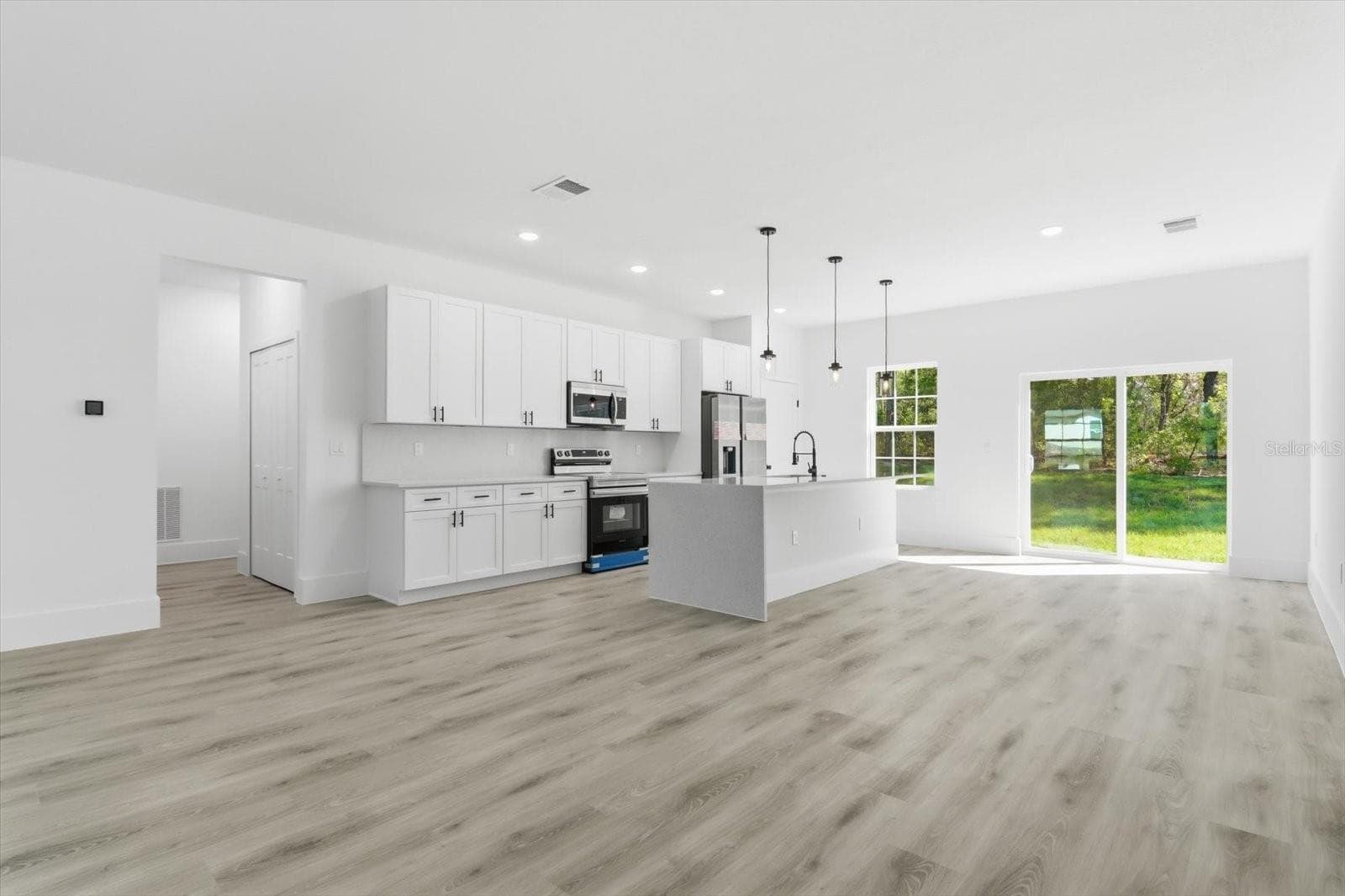 Single Family Residence at 9319 N CORTLANDT DR, CITRUS SPRINGS, photo 12 of 46