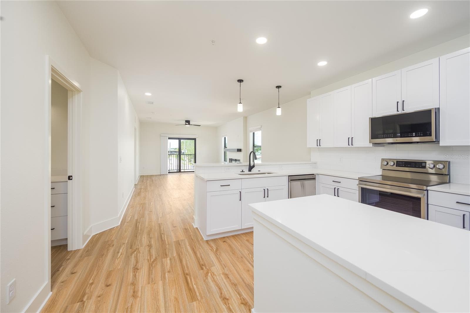 Condominium at 419 SE 1ST AVE #201, OCALA, photo 8 of 19