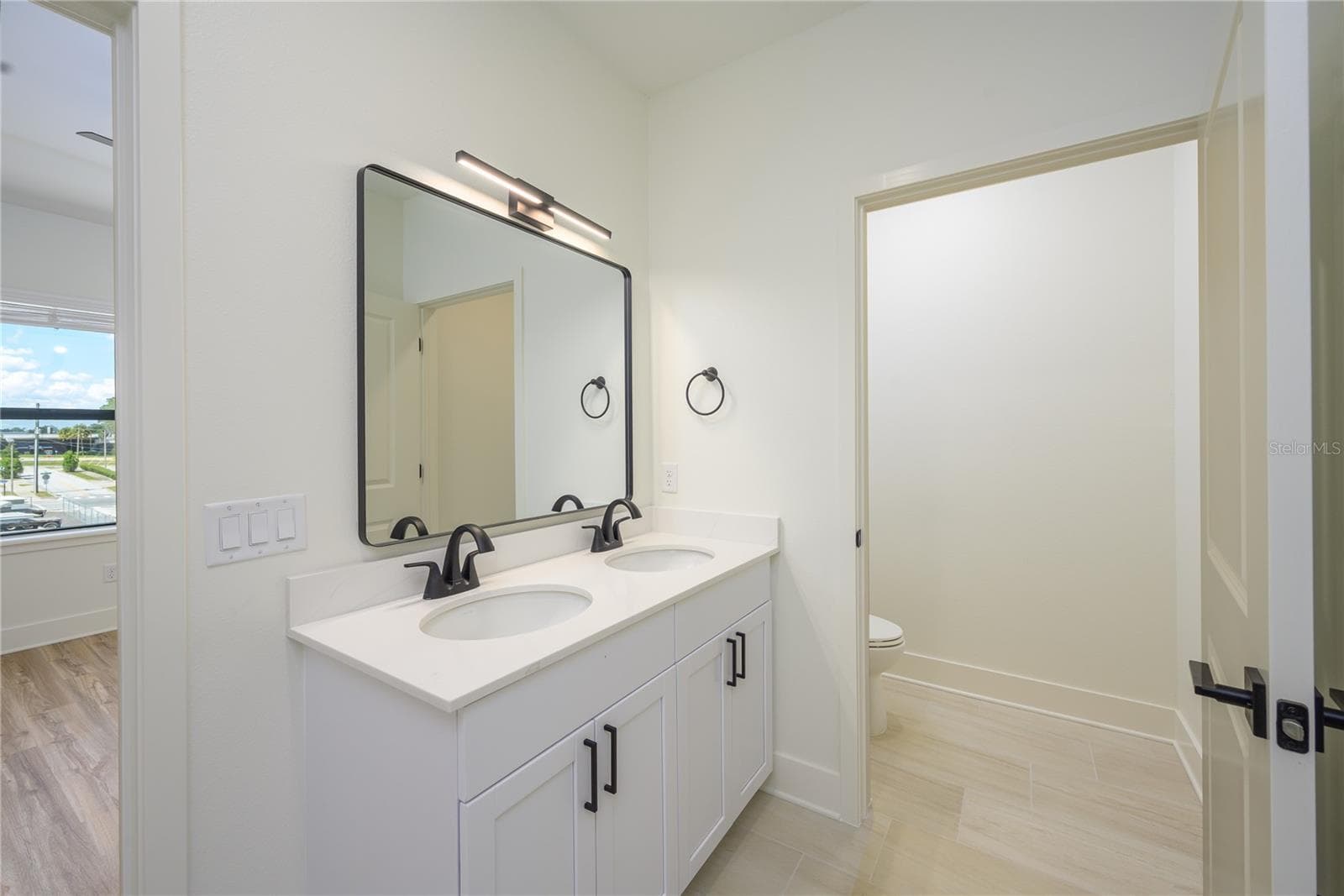 Condominium at 419 SE 1ST AVE #201, OCALA, photo 13 of 19