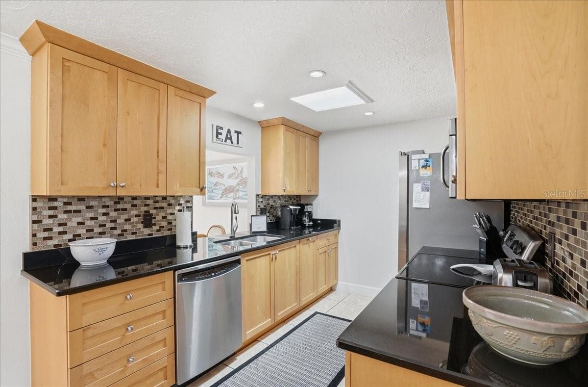 1129 Riviera StVenice, FL 34285 - 1129 RIVIERA ST, VENICE