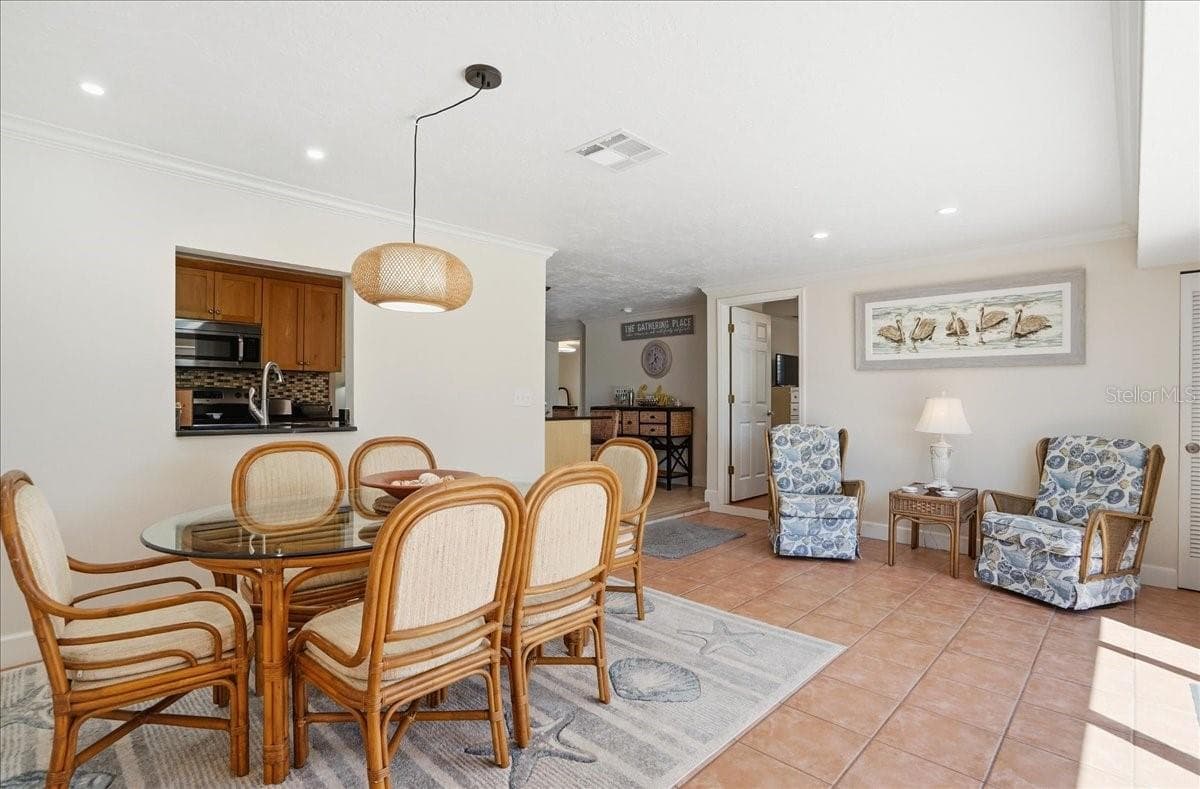 1129 Riviera StVenice, FL 34285 - 1129 RIVIERA ST, VENICE