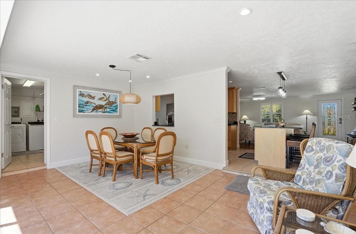 1129 Riviera StVenice, FL 34285 - 1129 RIVIERA ST, VENICE
