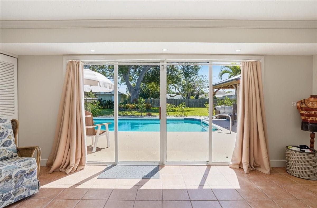 1129 Riviera StVenice, FL 34285 - 1129 RIVIERA ST, VENICE