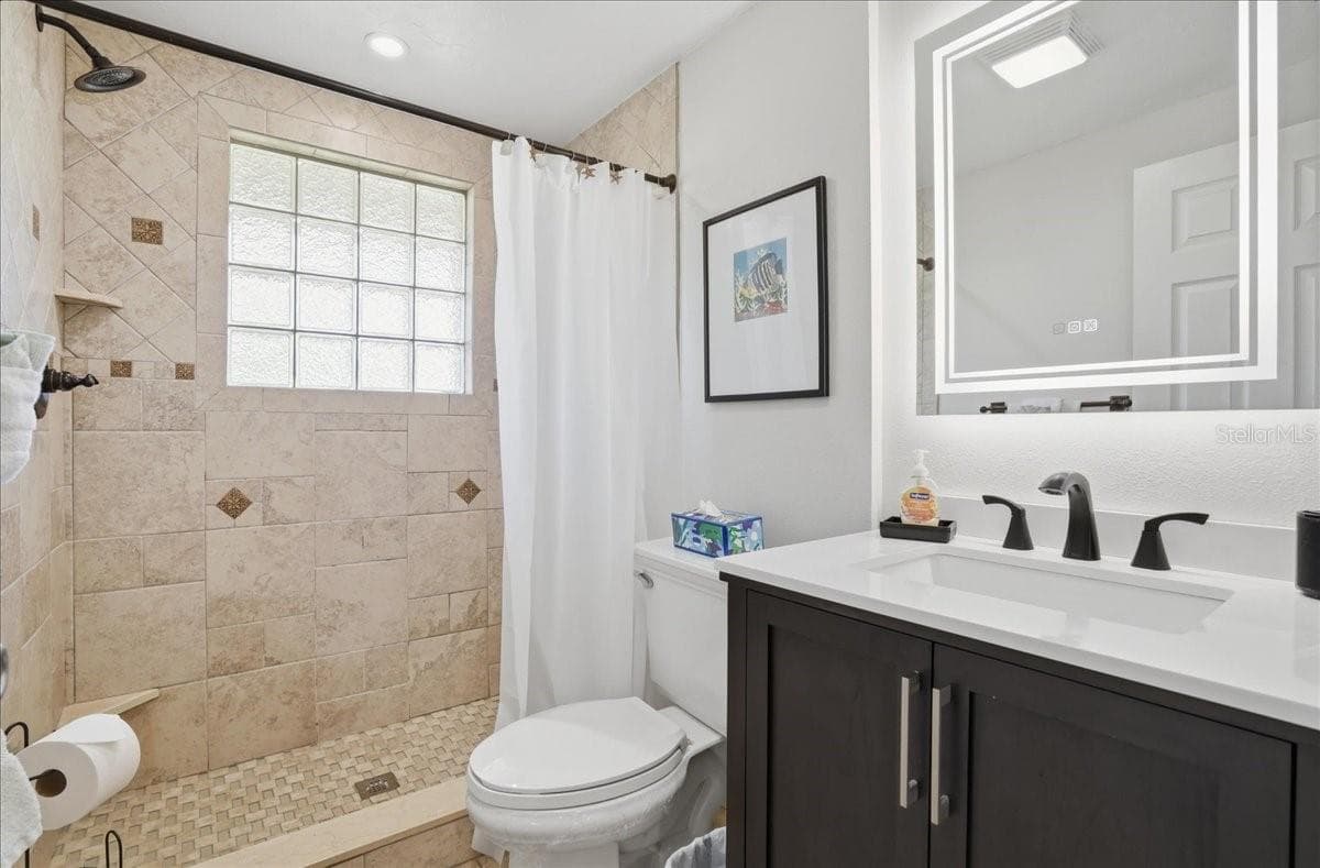 1129 Riviera StVenice, FL 34285 - 1129 RIVIERA ST, VENICE