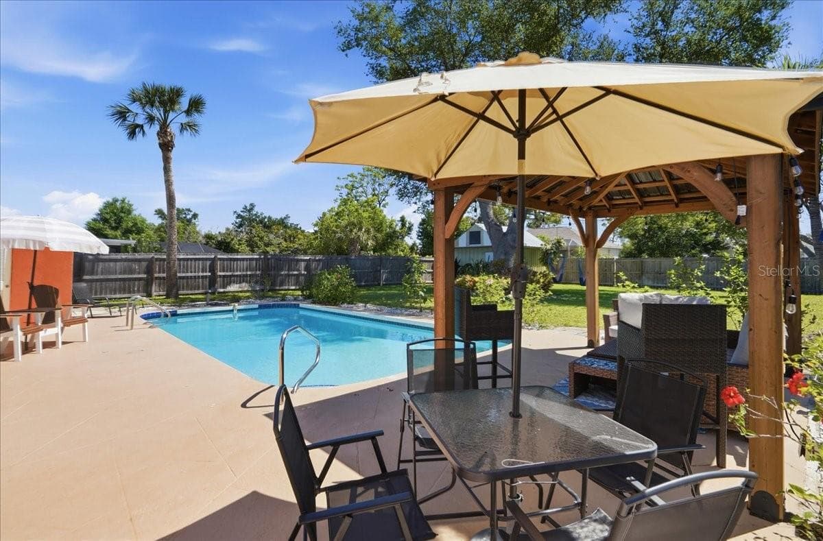 1129 Riviera StVenice, FL 34285 - 1129 RIVIERA ST, VENICE