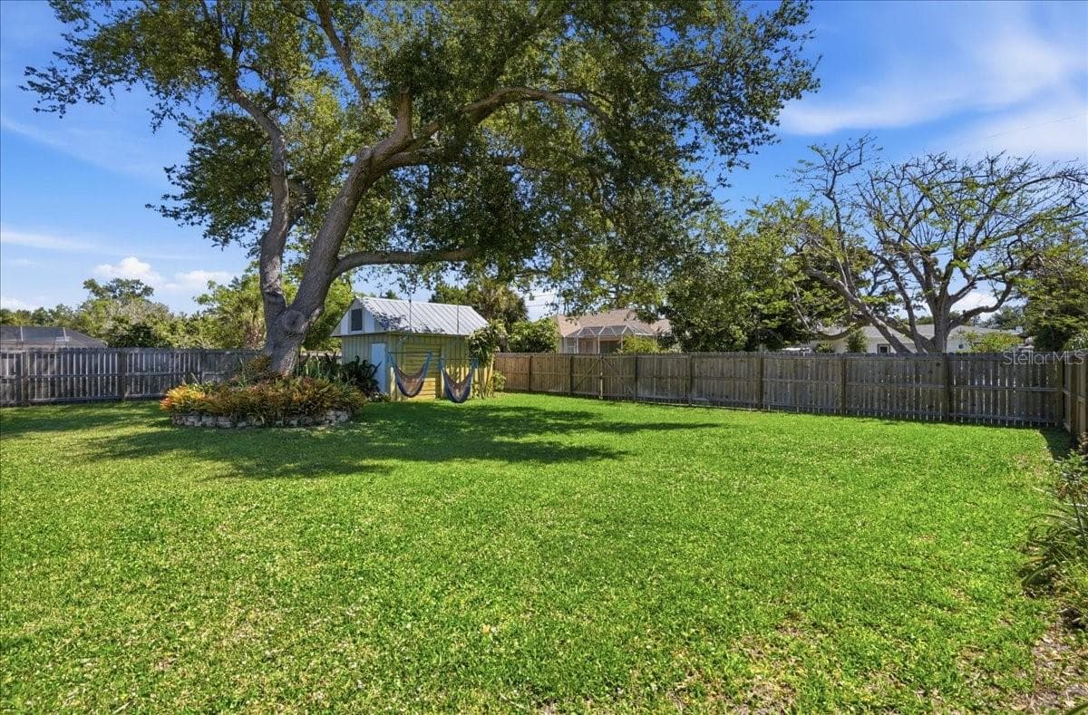 1129 Riviera StVenice, FL 34285 - 1129 RIVIERA ST, VENICE
