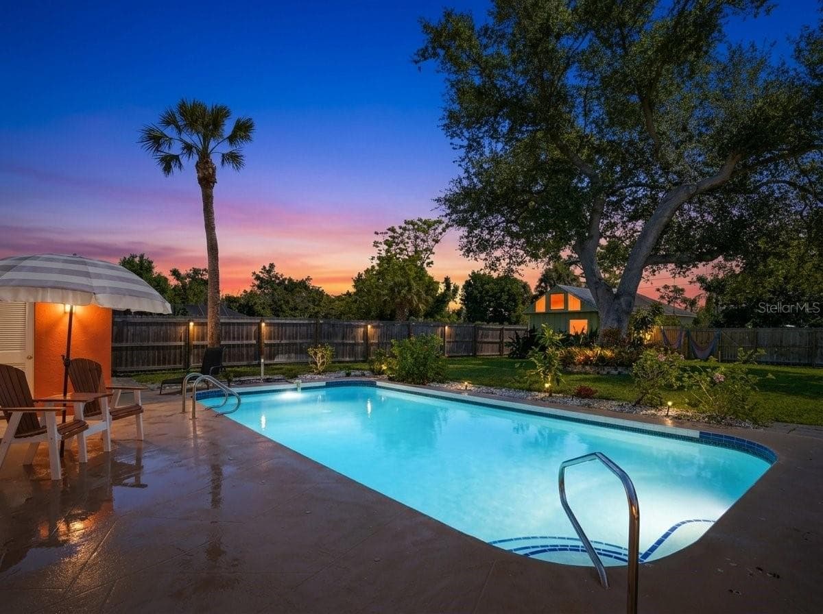 1129 Riviera StVenice, FL 34285 - 1129 RIVIERA ST, VENICE