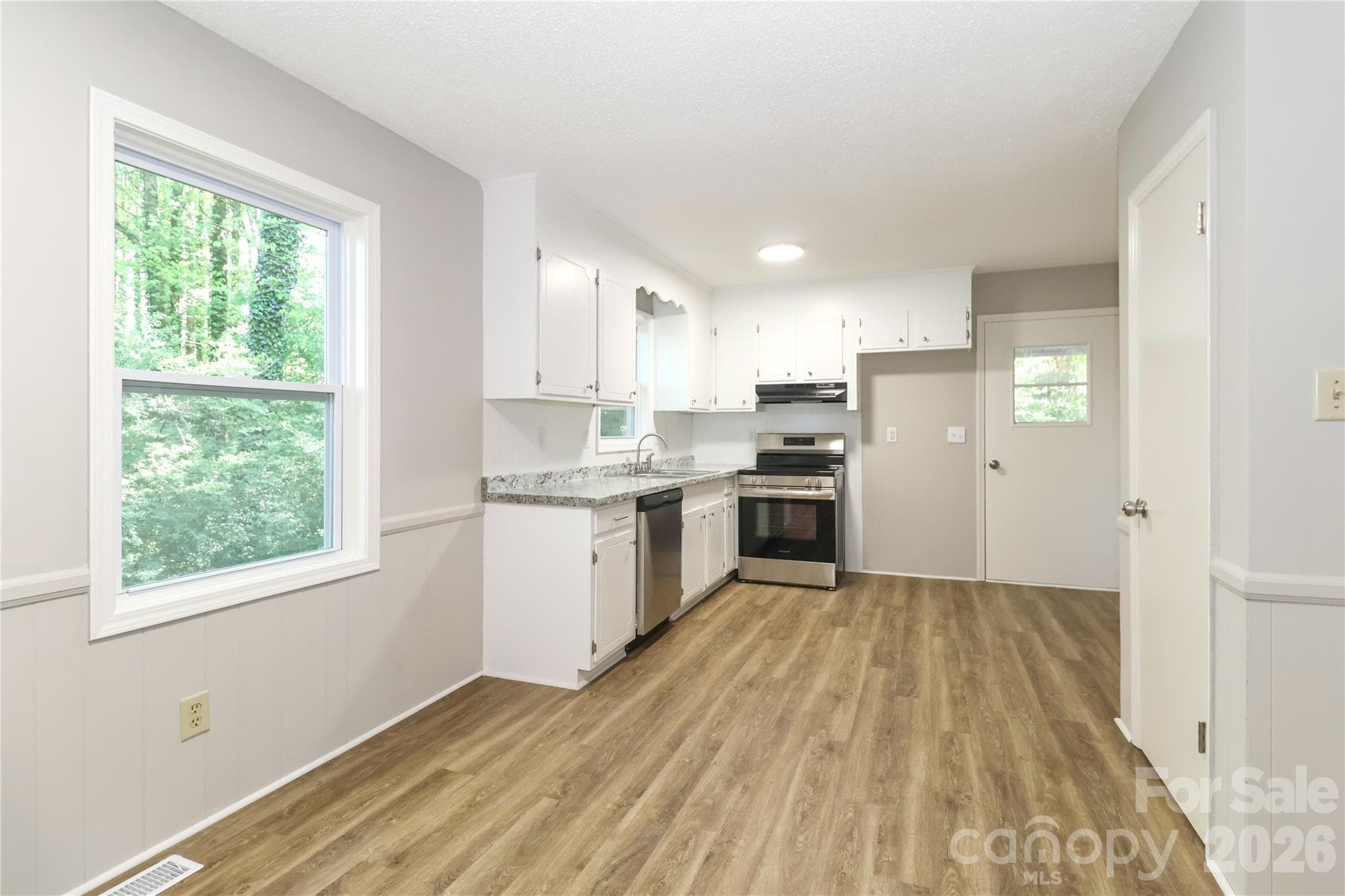 Single Family Residence at Statesville, photo 5 of 13