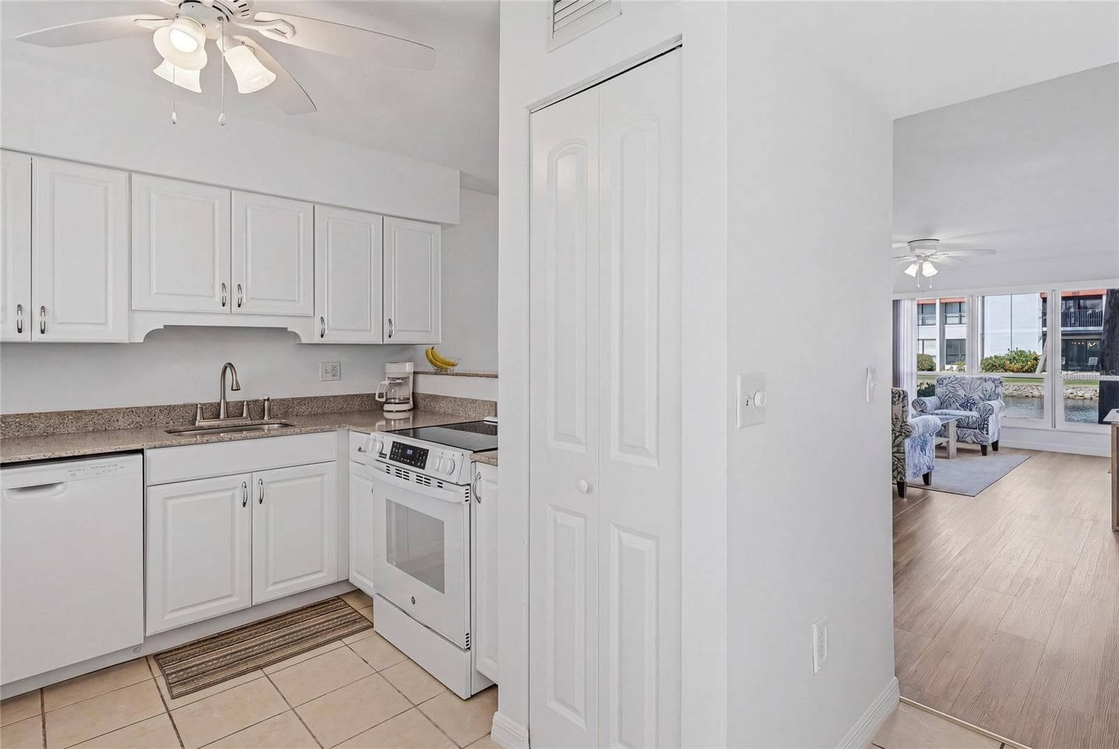 Condominium at 1801 GULF DR N #183, BRADENTON BEACH, photo 8 of 36