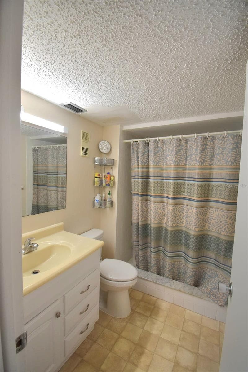 Condominium at 936 VIRGINIA ST #206, DUNEDIN, photo 8 of 22