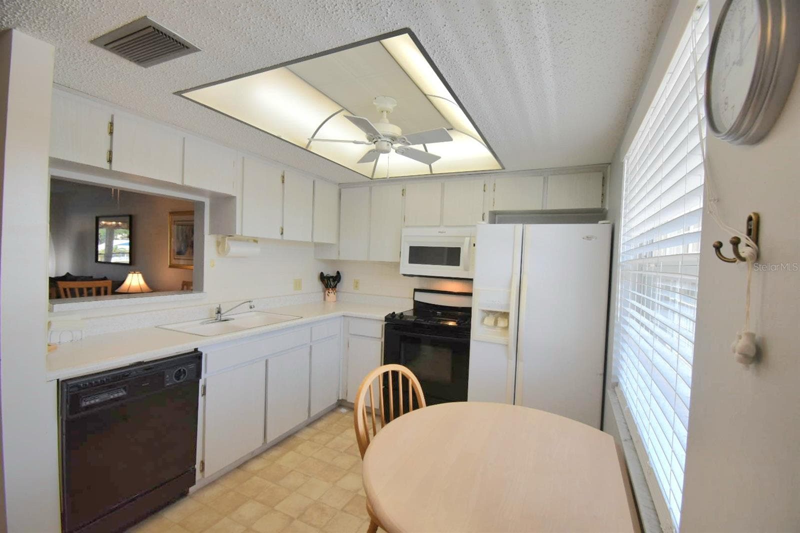 Condominium at 936 VIRGINIA ST #206, DUNEDIN, photo 18 of 22