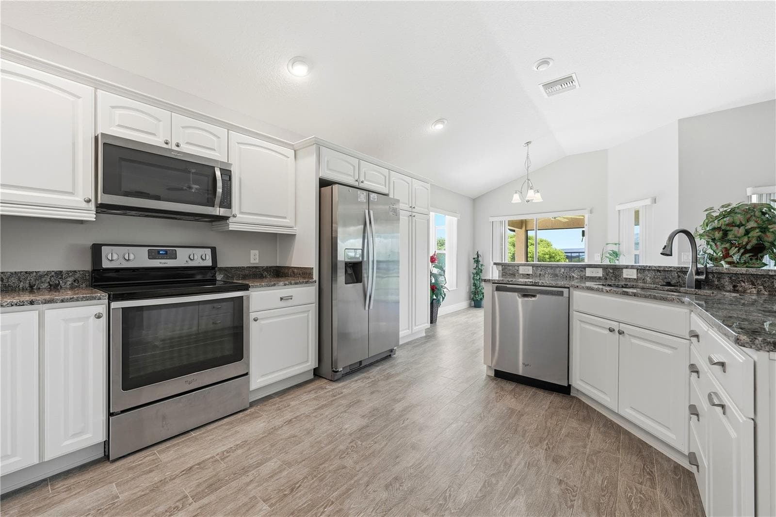 Single Family Residence at 1166 BLOUNT AVE, THE VILLAGES, photo 19 of 89