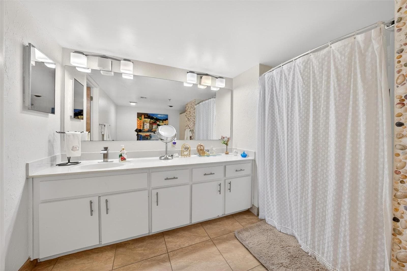Primary bath - 3743 S ATLANTIC AVE #7A00, DAYTONA BEACH