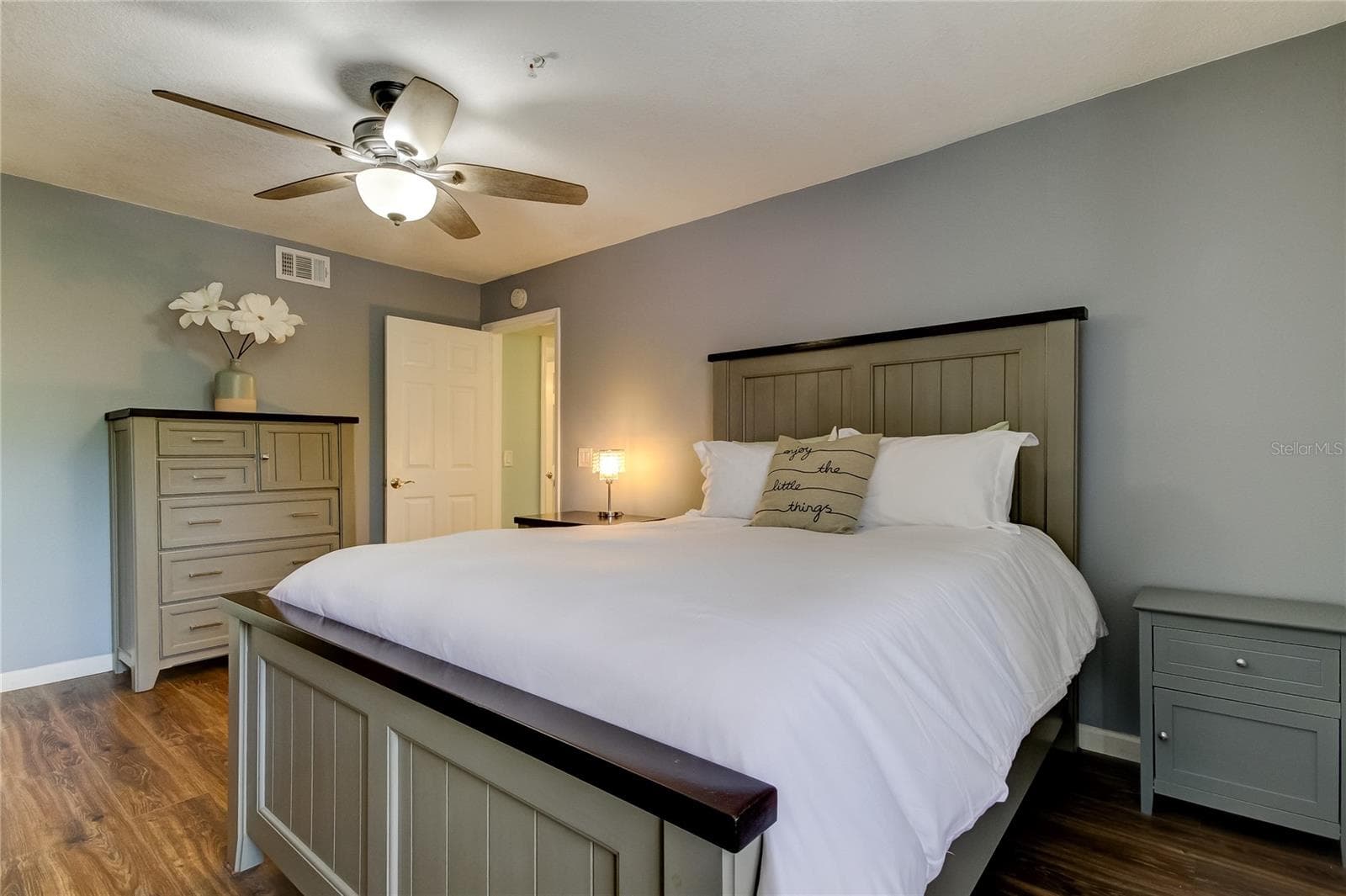 Primary Bedroom - 2400 FEATHER SOUND DR #1228, CLEARWATER