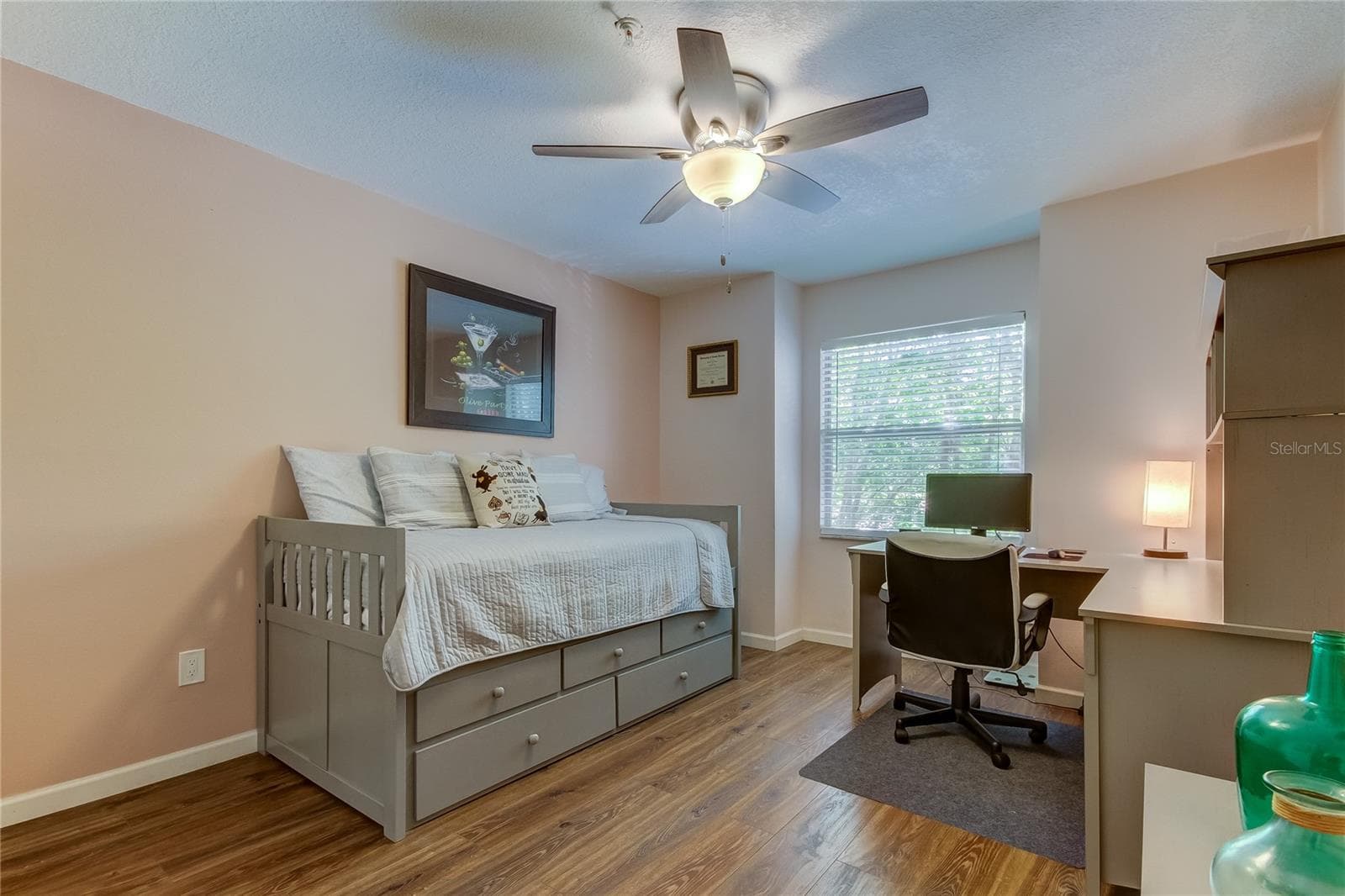 Guest Bedroom - 2400 FEATHER SOUND DR #1228, CLEARWATER