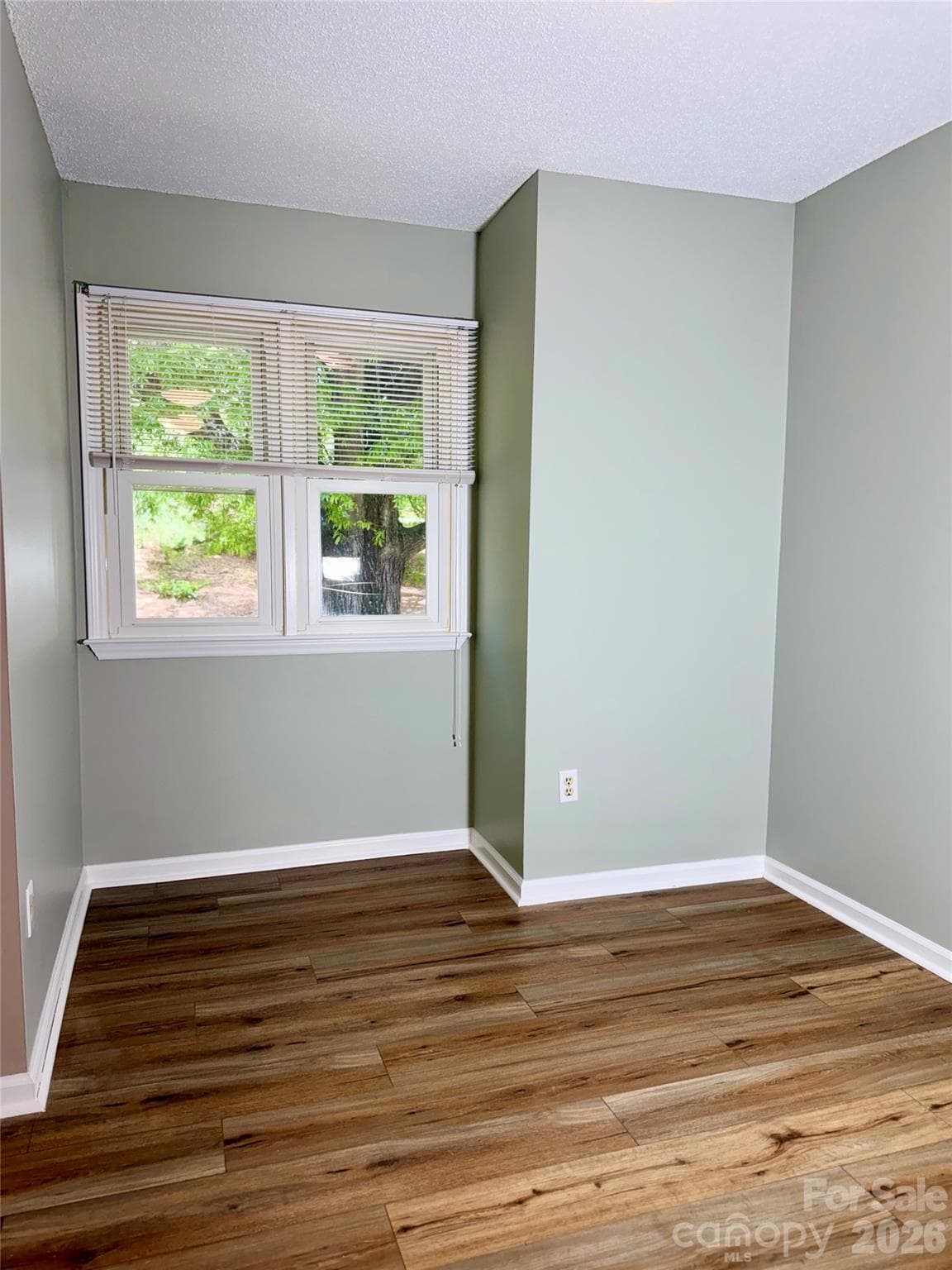 Condominium at 8 Creekside Lane, Asheville, photo 3 of 23