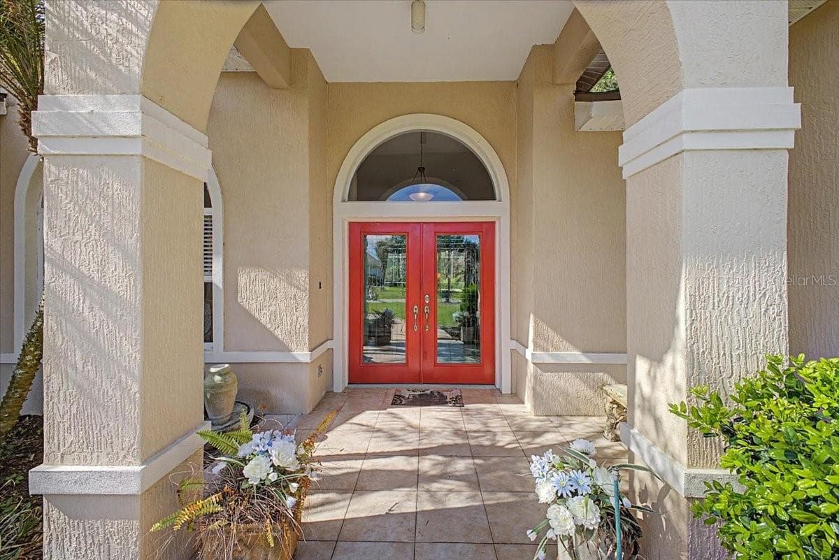 Single Family Residence at 11 CRESCENT LAKE WAY, ORMOND BEACH, photo 5 of 50
