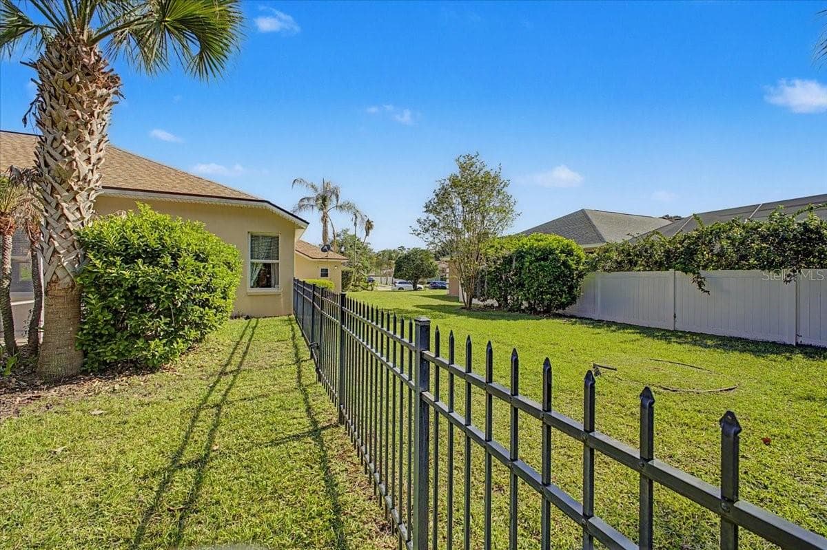 Single Family Residence at 11 CRESCENT LAKE WAY, ORMOND BEACH, photo 46 of 50